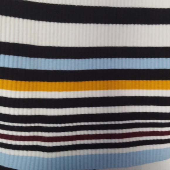 Striped 2 piece - Picture 3 of 3